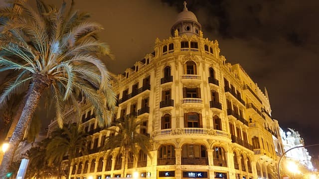 Museo Nacional de Cerámica y Artes Suntuarias González Martí – Valencia, Spain