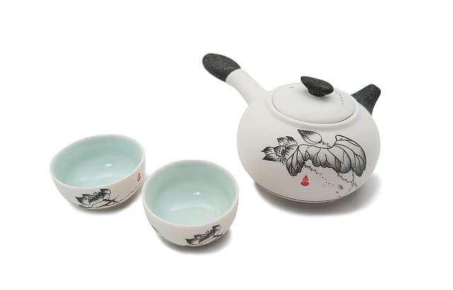 Who and When did the Chinese Learn One of their Most Closely Guarded Secrets – The Secret of Making Chinese Porcelain